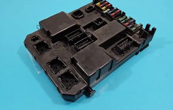 Peugeot 307 Central body control module 9651196980A IMPRK1447980