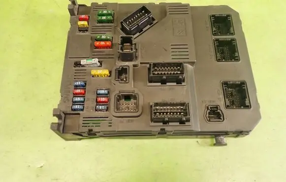 Peugeot 206 Fuse module