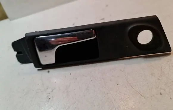 Rear door interior handle