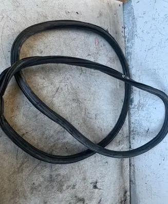 Skoda Karoq Rubber seal rear door 