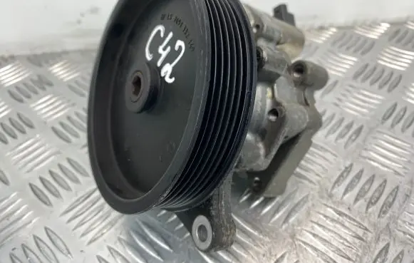 Mercedes-Benz C W204 Power steering pump A0064666801