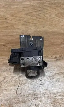 Volvo V70 ABS Pump 30714956