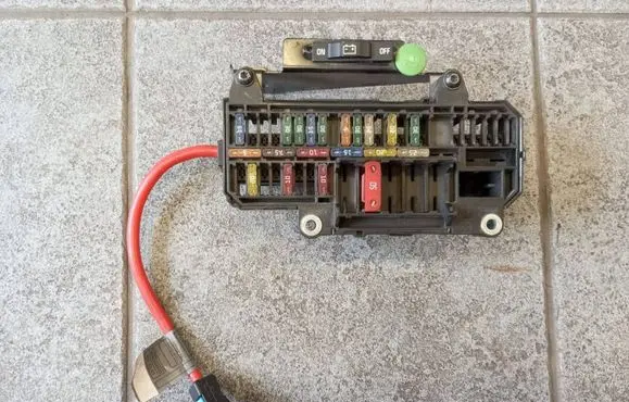 BMW 7 E65 E66 Fuse module 6900583 61136900583