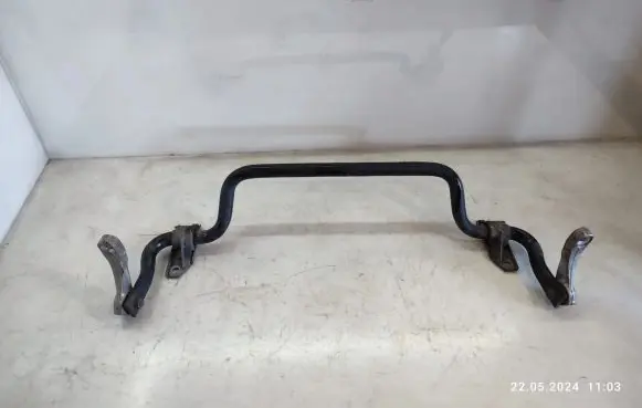 Mercedes-Benz C W205 Front anti-roll bar/sway bar A2053231065