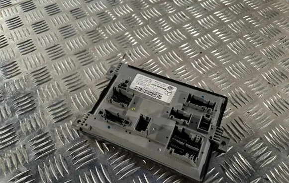 Mercedes-Benz E W238 SAM control unit A2139005622