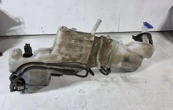 Ford Kuga I Windshield washer fluid reservoir/tank 3M5113K163CC