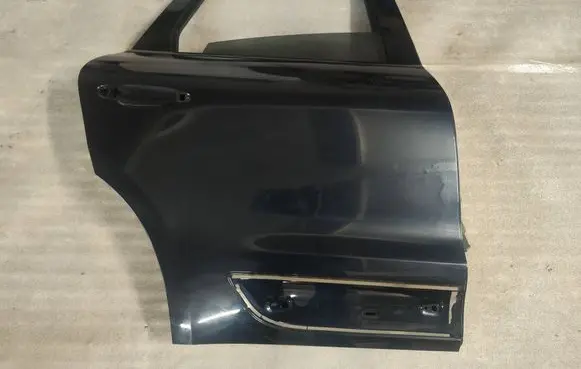 Porsche Macan (95B) Rear door