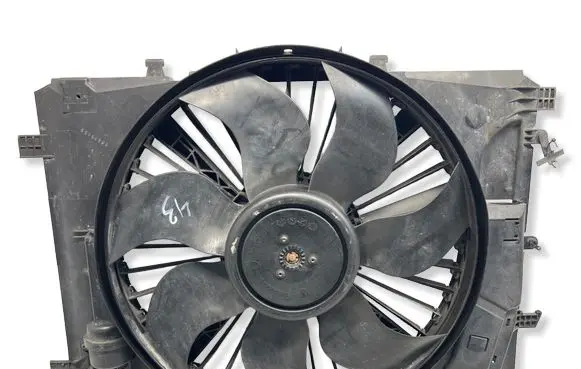 Mercedes-Benz E W212 Electric radiator cooling fan A2045000755