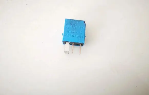 Nissan Almera N16 Other relay 252309f920 4ra007813-03