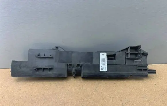 BMW X5 E70 Radiator trim 7799761 17117799761 17118572188