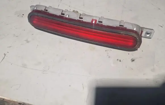 Toyota Corolla Verso AR10 Third/center stoplight