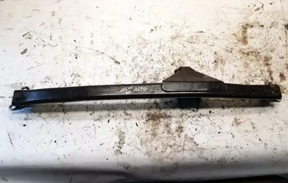 Volvo S60 Engine mount bracket 8666205 13541