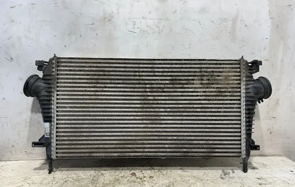 Opel Insignia A Intercooler radiator 13241751