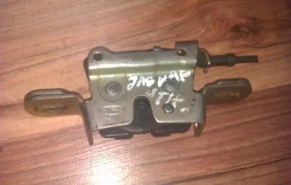 Jaguar X-Type Tailgate/trunk/boot lock/catch/latch 2r83f613d61ac