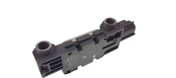 Audi A4 S4 B7 8E 8H Airbag deployment crash/impact sensor 8E0959651A 060905 011329
