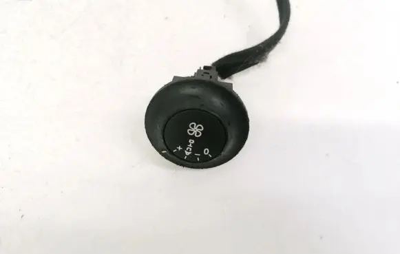 Peugeot 807 Interior fan control switch 1488941077 0400440161