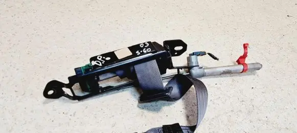 Volvo S60 Front seatbelt 8665872