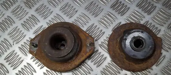 Suzuki Wagon R+ Coil spring mount 
