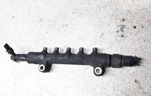Subaru Outback Fuel main line pipe