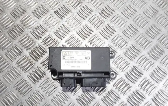 Opel Zafira C Airbag control unit/module 1357511801 13589374