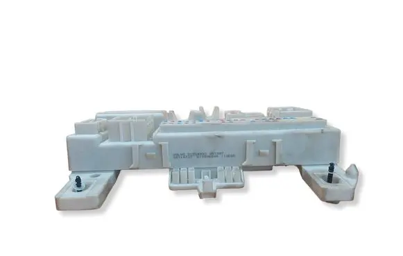 Volvo V50 Fuse module 31254903 00114737 519096804