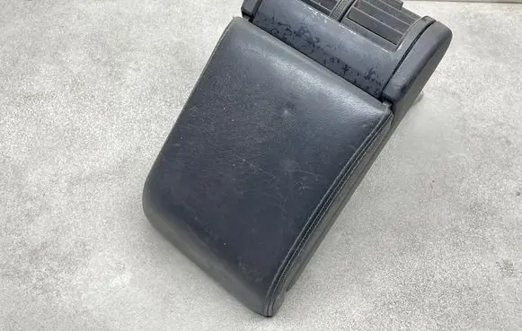 Opel Vectra C Armrest 13107547
