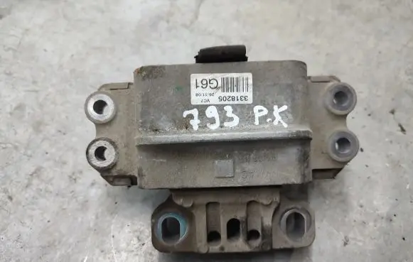Volkswagen Golf VI Engine mount bracket 1K0199555