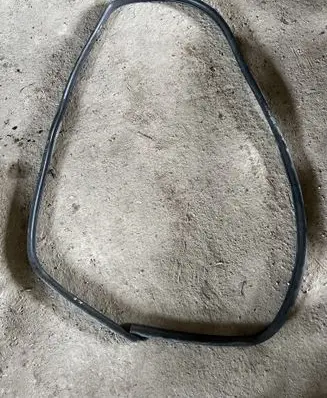 Jeep Grand Cherokee (WJ) Front door rubber seal 