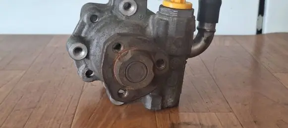 Volkswagen Crafter Power steering pump 2E0422155A