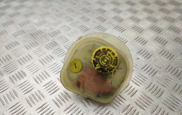 Audi A6 S6 C5 4B Brake fluid reservoir 4B0611301E