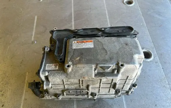 Toyota Auris E180 Voltage converter inverter G920047190