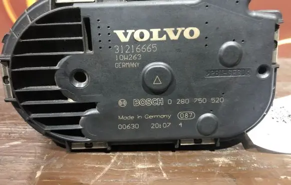 Volvo XC60 Throttle valve 31216665