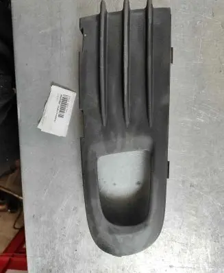 Volvo V50 Front grill 30655885