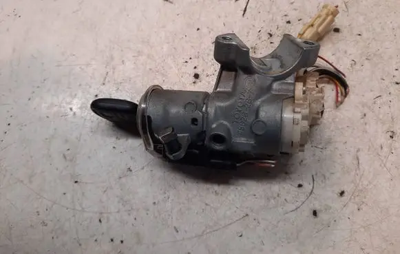 Toyota Previa (XR30, XR40) II Ignition lock 4502028770