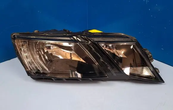 Skoda Octavia Mk3 (5E) Headlight/headlamp 5E1941016C 5E1941018C 030110420200