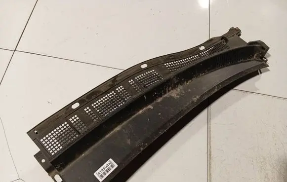 Mazda 5 Wiper trim CC29507P1