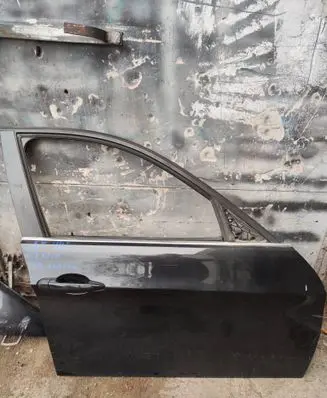 BMW 3 E90 E91 Front door 