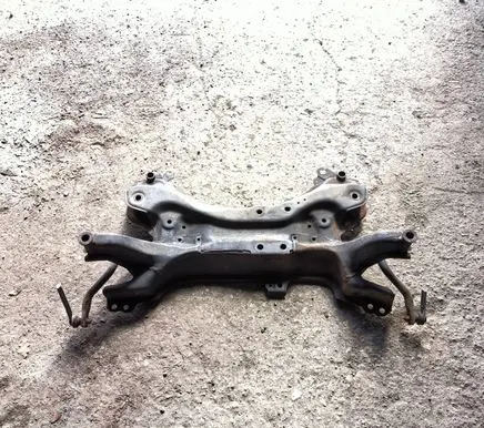 Lexus CT 200H Front subframe