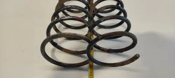 Nissan X-Trail T30 Rear coil spring