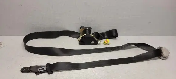 Volkswagen Caddy Front seatbelt 2K0857806E B210510X04535763 193857737DE