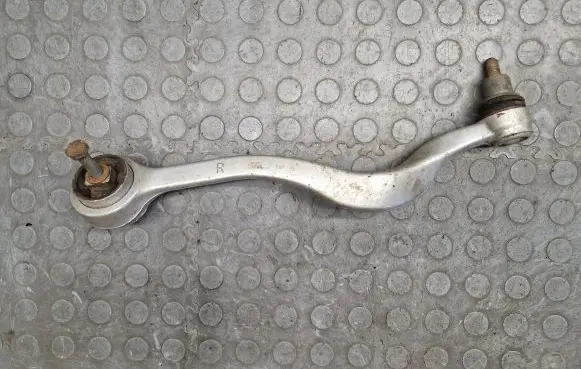 BMW 5 E39 Front lower control arm/wishbone 1141718