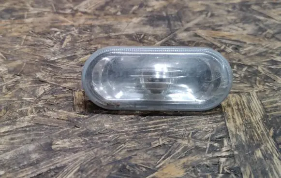 Volkswagen Golf IV Front fender indicator light 1J0949117
