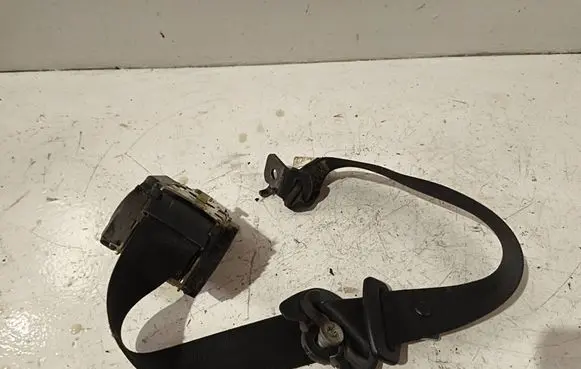 BMW X5 E53 Rear seatbelt 040176