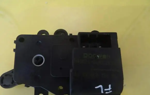 KIA Magentis Air flap motor/actuator H400730490