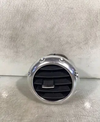 Audi TT Mk1 Dash center air vent grill 8n0820901a