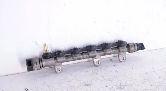 Nissan Qashqai Fuel main line pipe 8200942721 H8200610223
