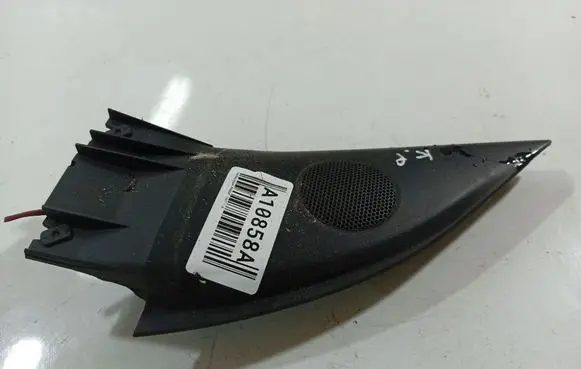 Volkswagen PASSAT B5 Front door speaker 3B0837993