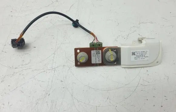 Tesla Model S Other devices 100844000B TES440 MS14170013169