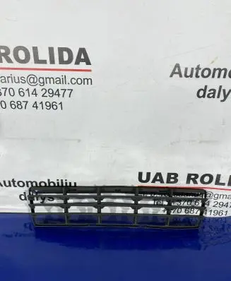 Volvo V50 Front bumper lower grill 30657006