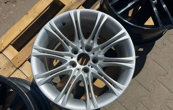 BMW 5 E60 E61 R18 alloy rim 8036947